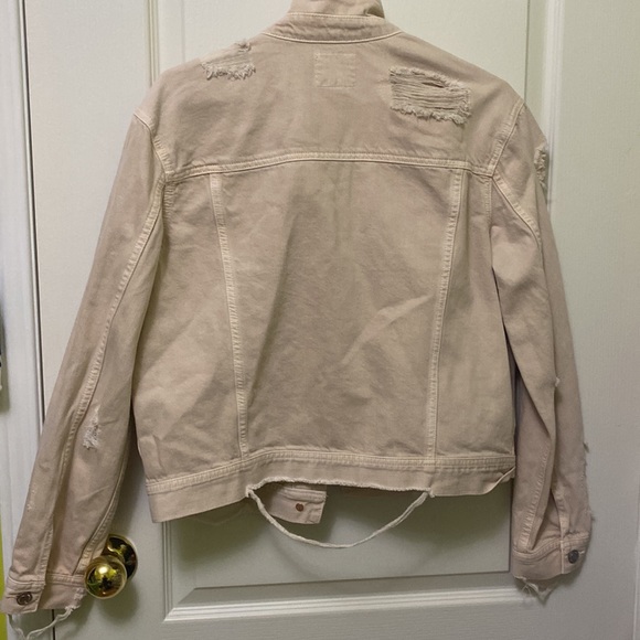 Pastel Light Baby Pink American Eagle Ripped Jean Jacket Size Medium - Picture 6 of 8